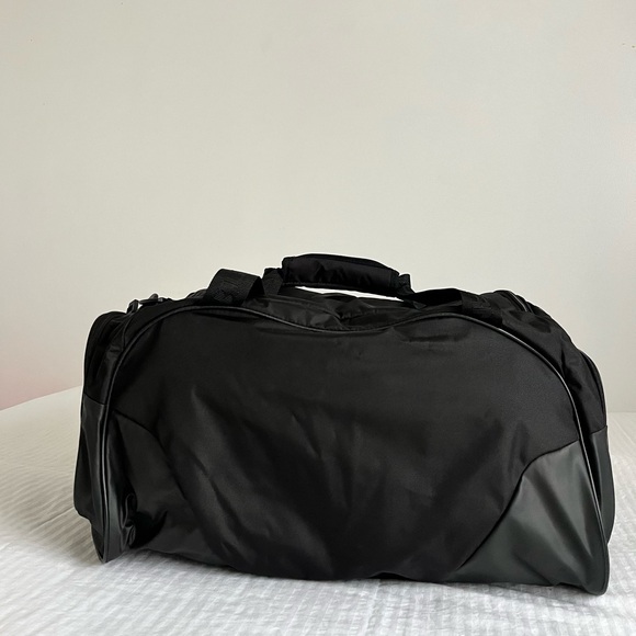 COPY - Under Armour Duffel Bag - Picture 3 of 4